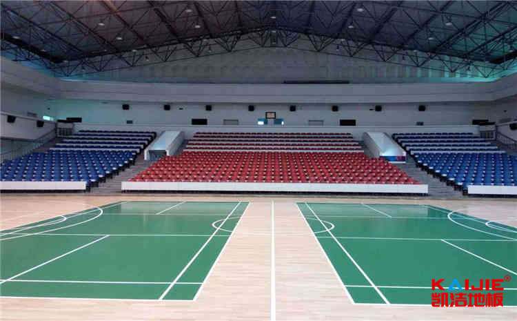 復合地板適合做架空羽毛球場